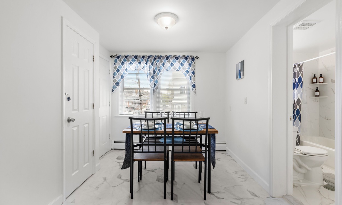 Constable Hook Condo | Comfy Cozy retreat - NYC & NWK w/free parking