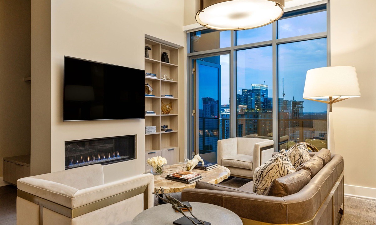 Midtown Apartment | *New* 28th Floor - Skyline Penthouse