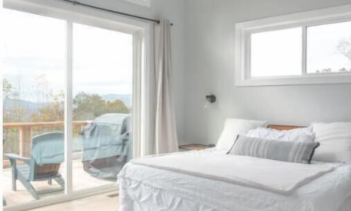 Woodfin House | Modern home - Mtn views - 4 miles to downtown AVL