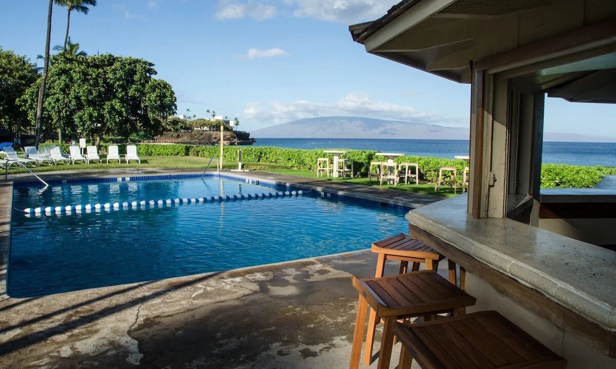 Kaanapali Hotel | Royal Bungalow Room Doubles at Royal Lahaina Resort, Outdoor Pool