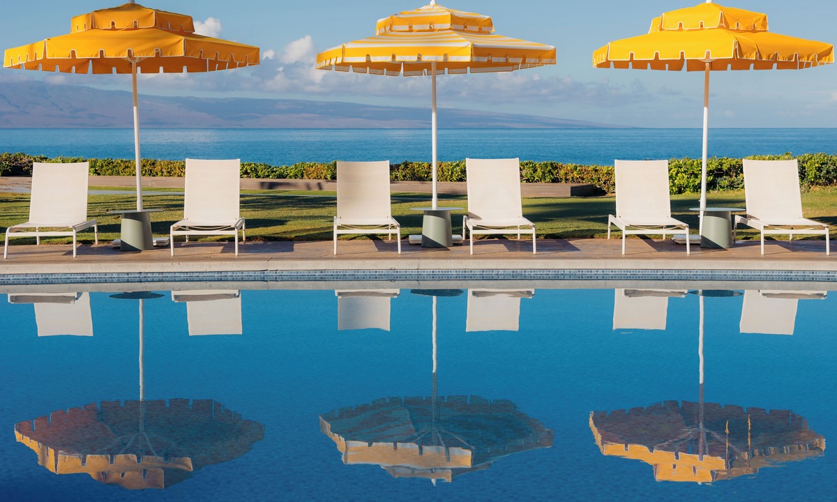 Historic Lahaina Front Street Apartment | Royal Lahaina Bungalows & Spa