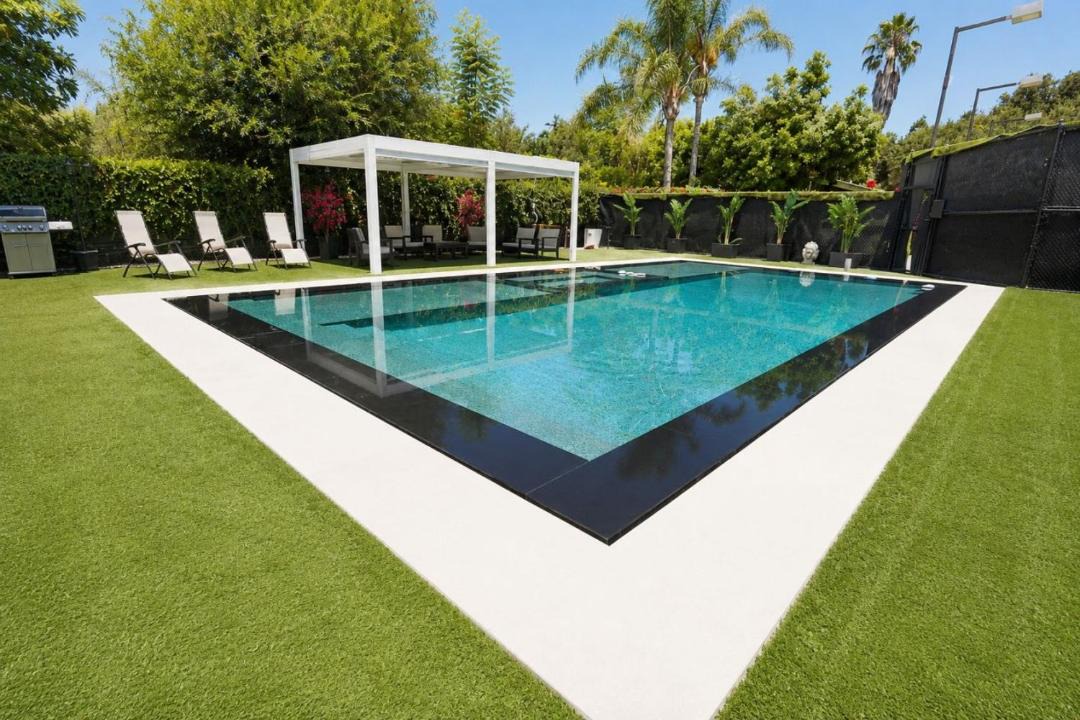 Sherman Oaks House | Sherman Oaks Retreat with Pool Game Room