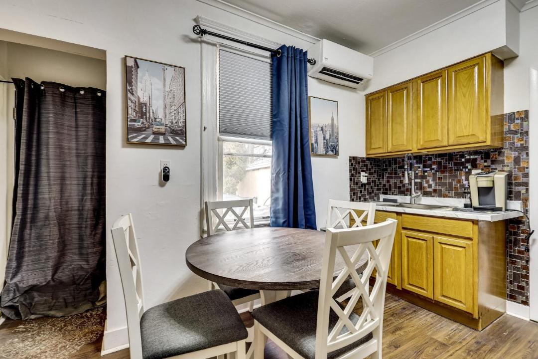 Lodi Apartment | Premier Lodi 3BR 1st Floor Near NYC, MetLife & American Dream