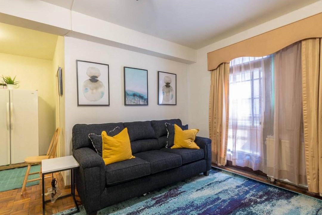 Midtown Apartment | Sunny Fully Furnished Studio in Chelsea