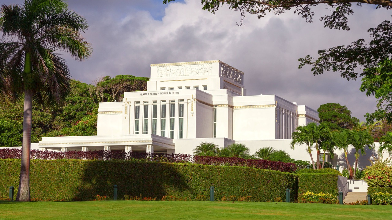 Photo of Buildings in Laie