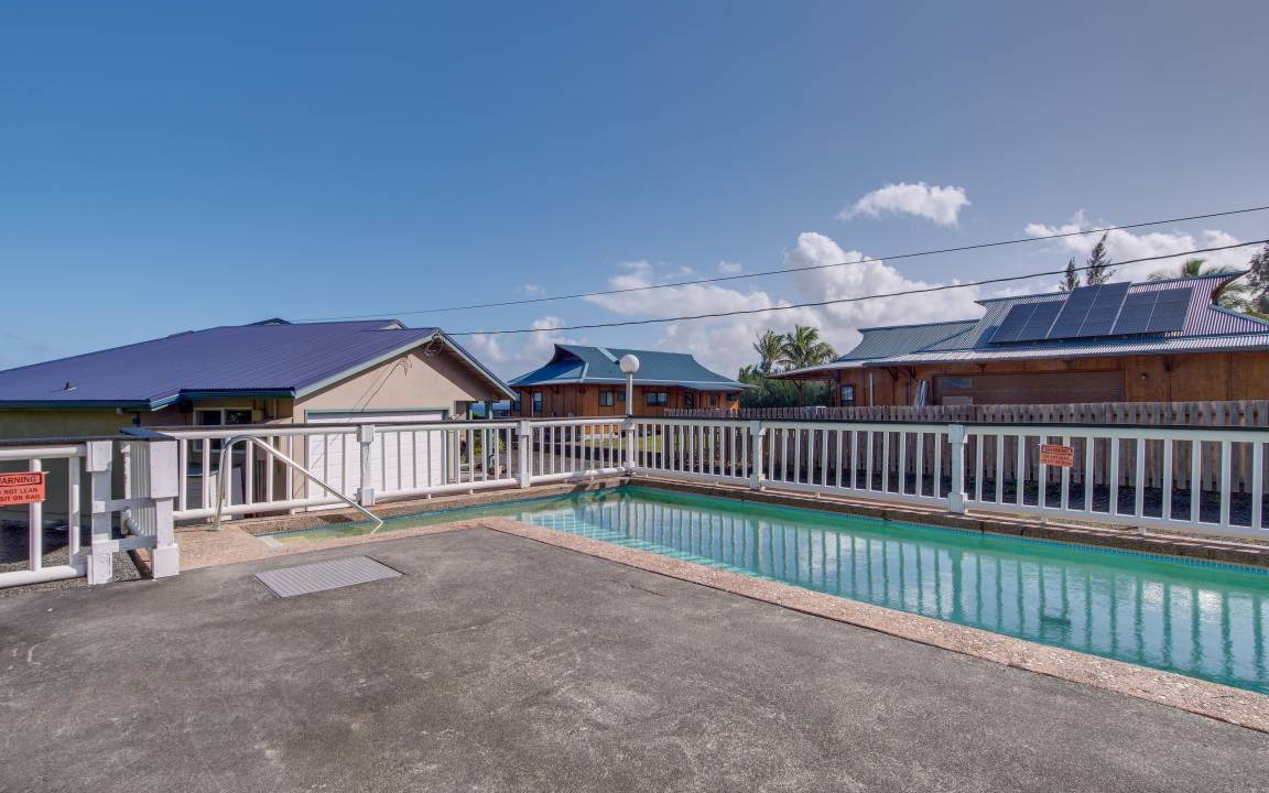 Photo of Buildings in Keaau