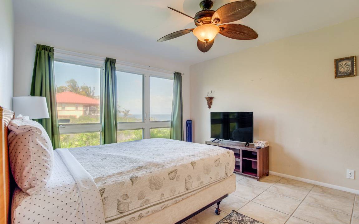 Photo of Bedroom in Keaau