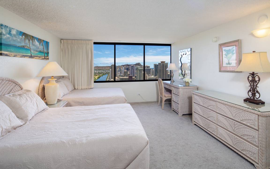 Photo of Bedroom in Waikiki