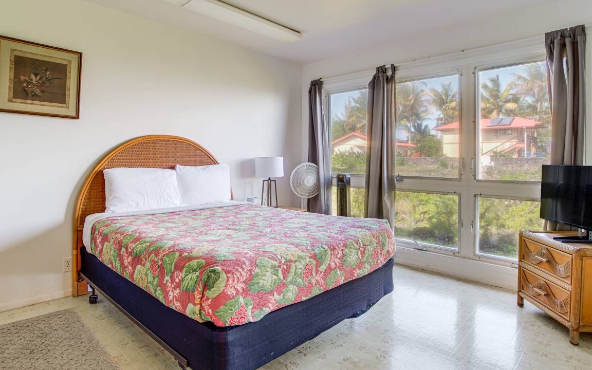 Photo of Bedroom in Keaau