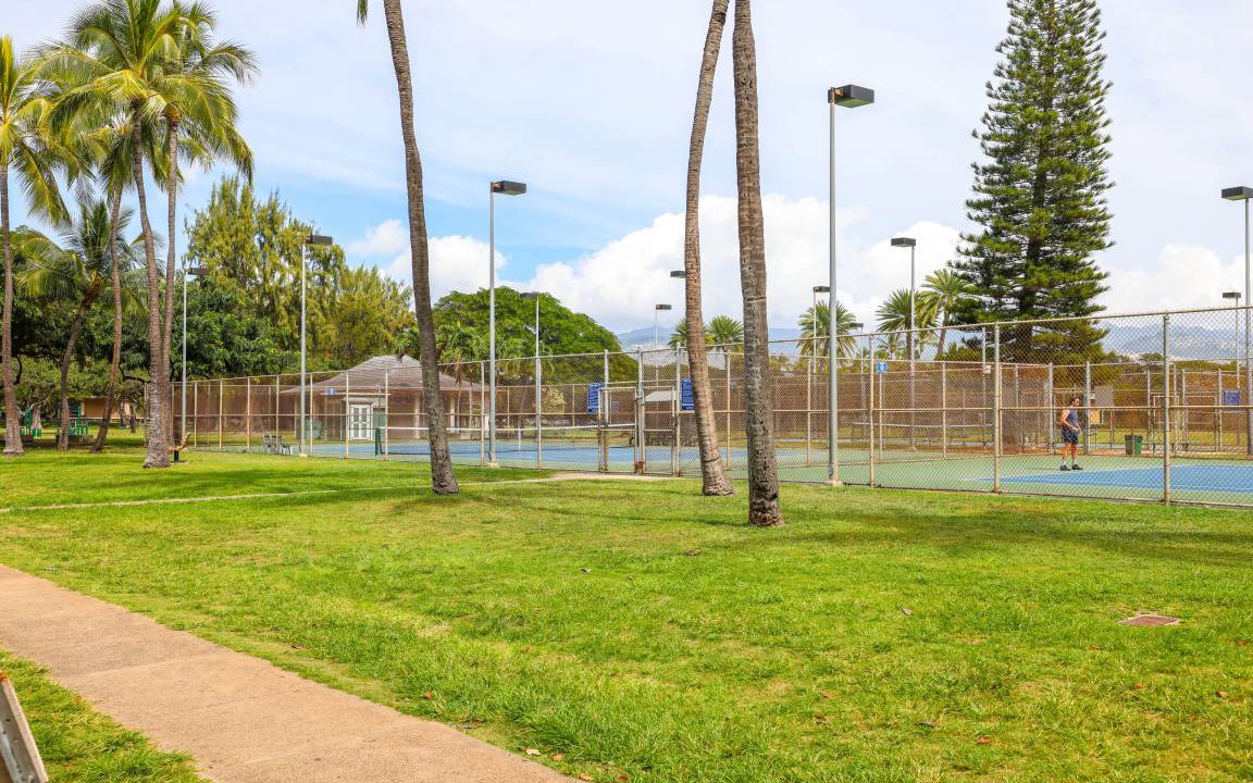 Photo of Others in Diamond Head - Kapahulu - St. Louis