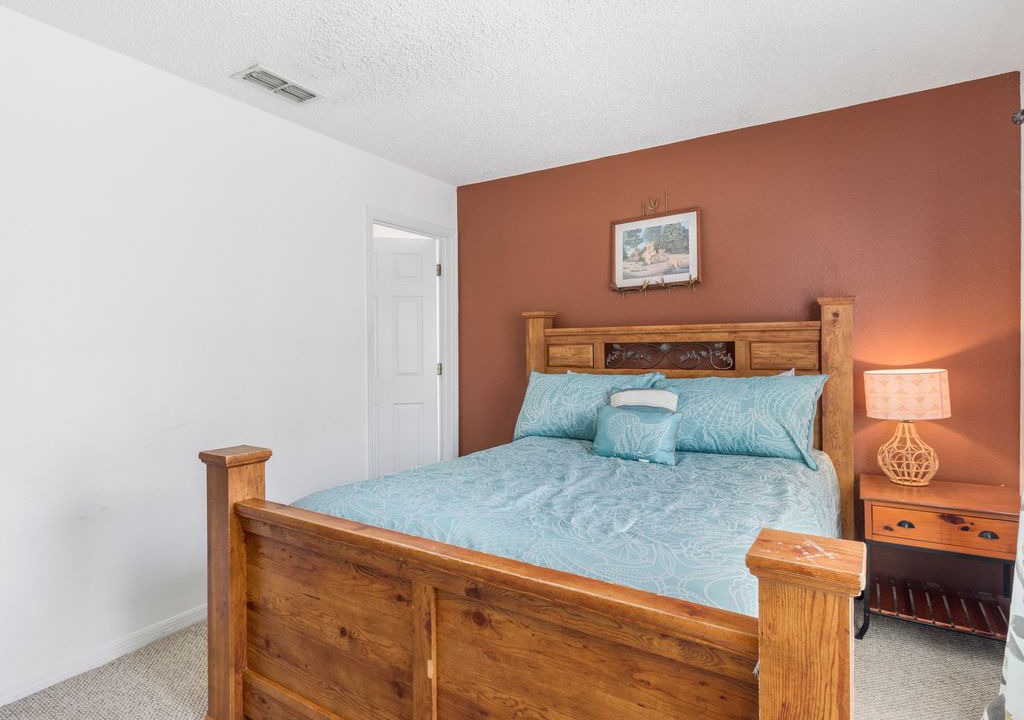 Photo of Bedroom in Seasons