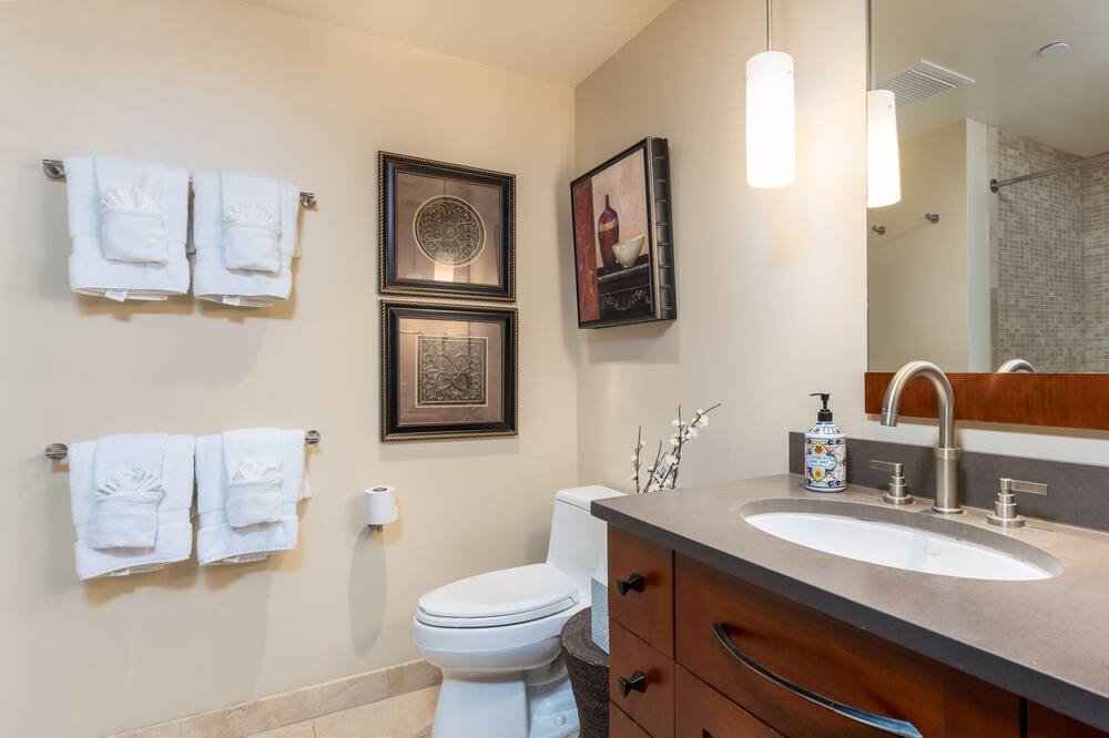 Photo of Bathroom in Kapolei