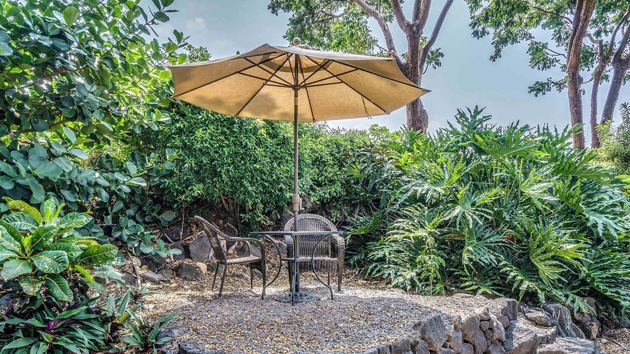 Photo of Patio Balcony in Historic Kailua Village