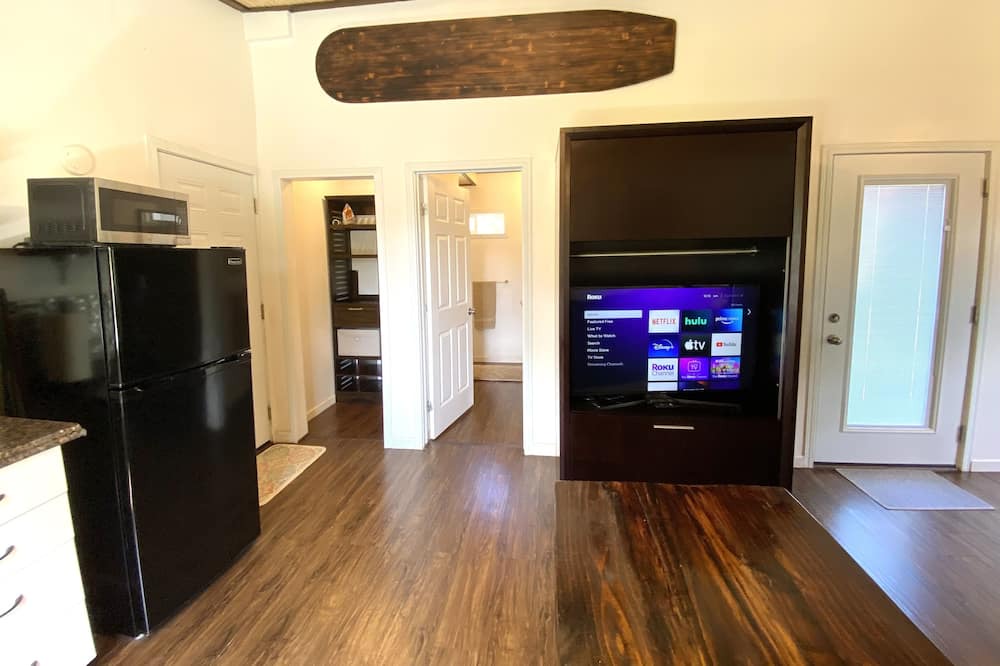 Photo of Livingroom in Mokuleia
