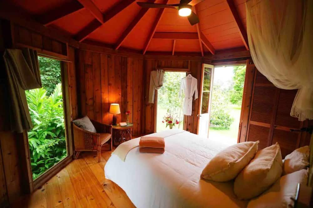 Photo of Bedroom in Honokaa