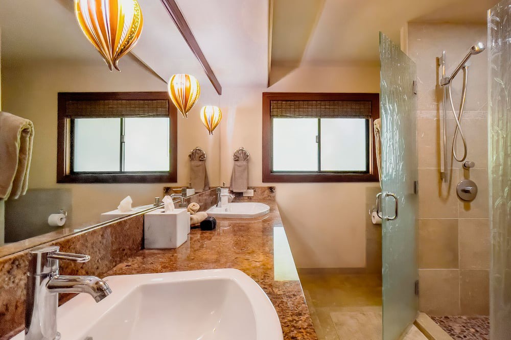 Photo of Bathroom in Kamuela