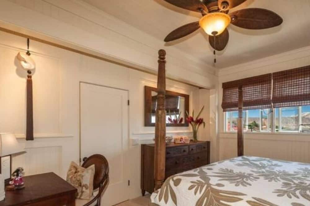 Photo of Bedroom in Kaimuki
