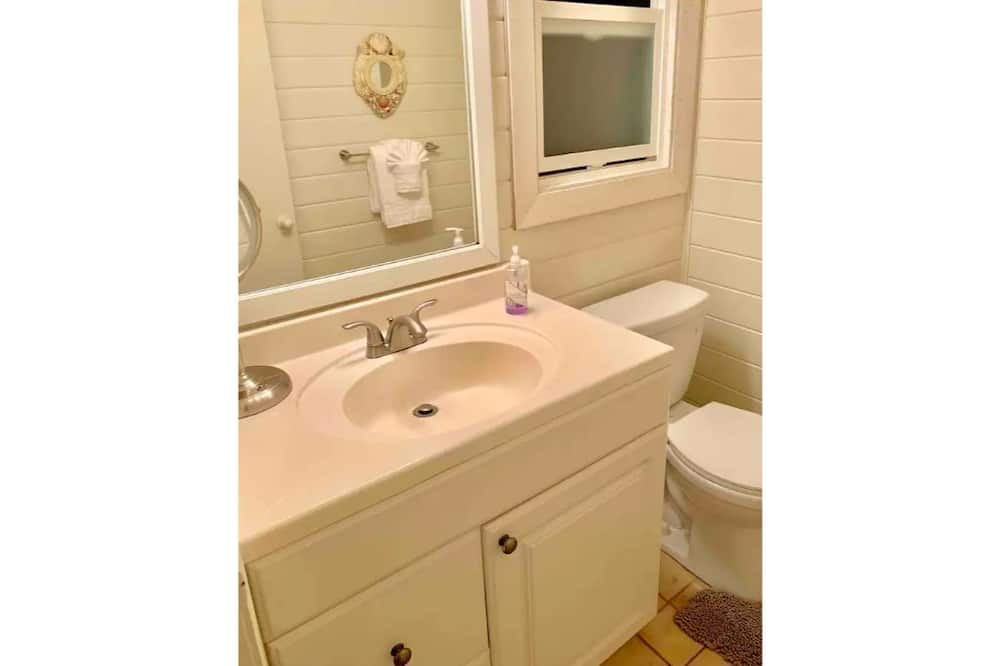 Photo of Bathroom in Pupukea