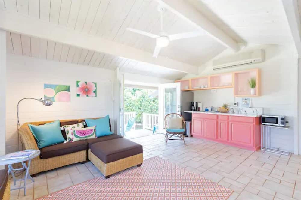 Photo of Livingroom in Pupukea