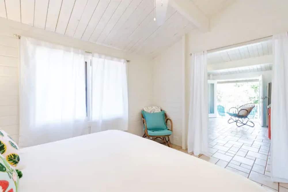Photo of Bedroom in Pupukea