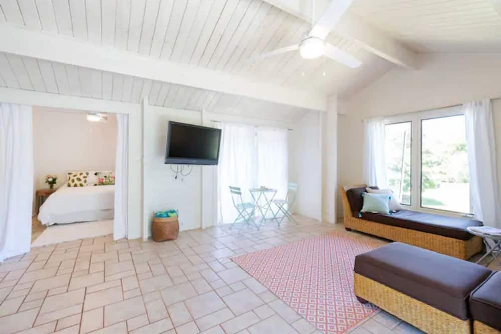 Photo of Livingroom in Pupukea