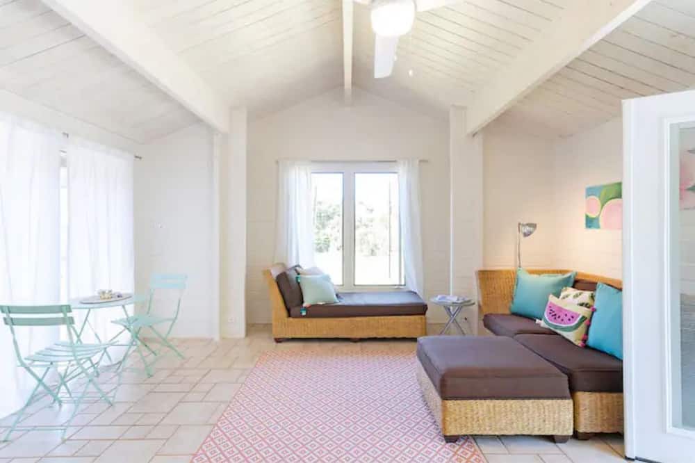 Photo of Livingroom in Pupukea
