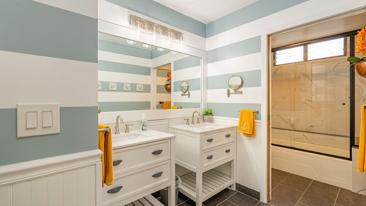 Photo of Bathroom in Keauhou