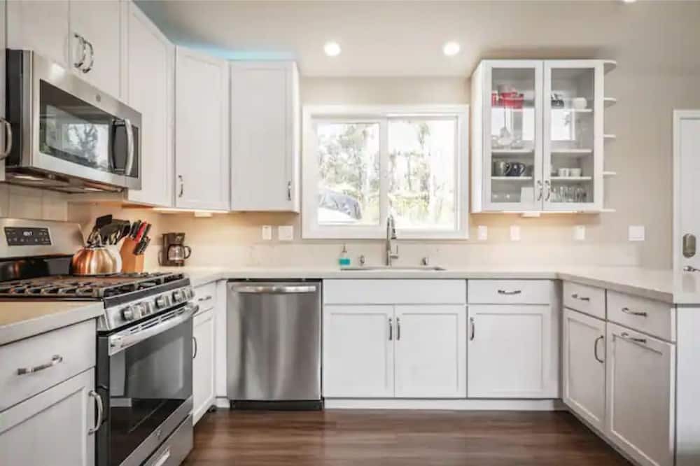 Photo of Kitchen in Royal Hawaiian Estates
