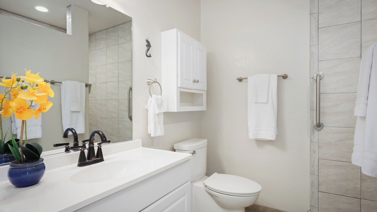 Photo of Bathroom in Honalo