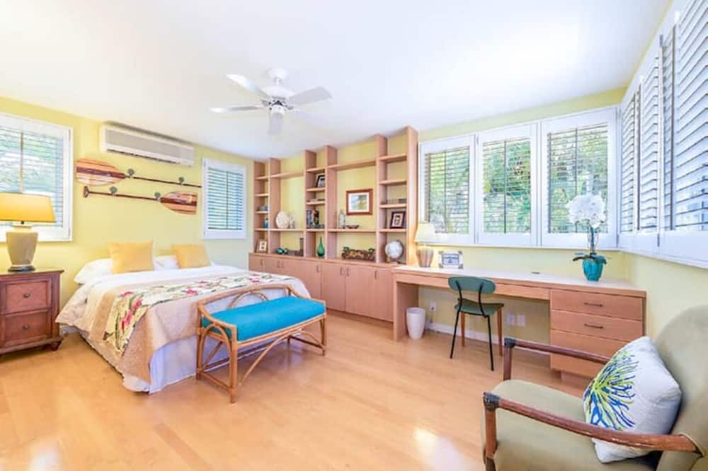 Photo of Bedroom in Kahala