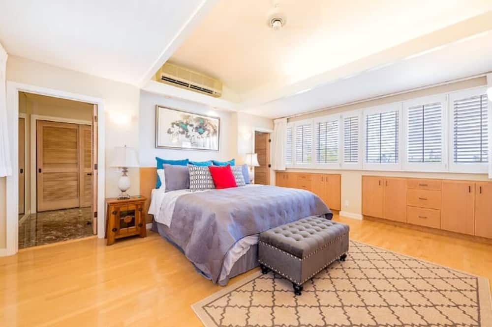 Photo of Bedroom in Kahala