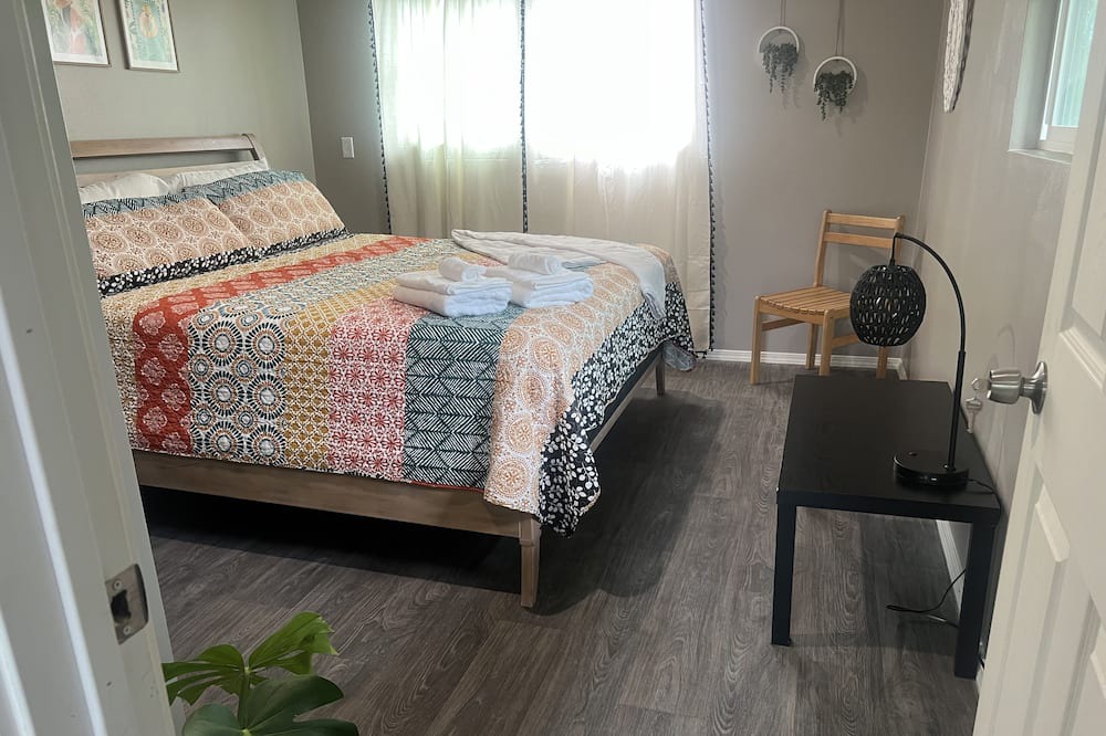 Photo of Bedroom in Eden Roc