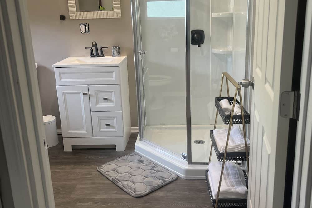 Photo of Bathroom in Eden Roc