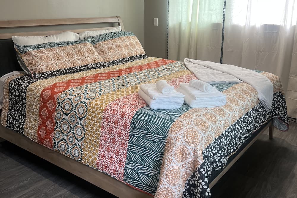 Photo of Bedroom in Eden Roc