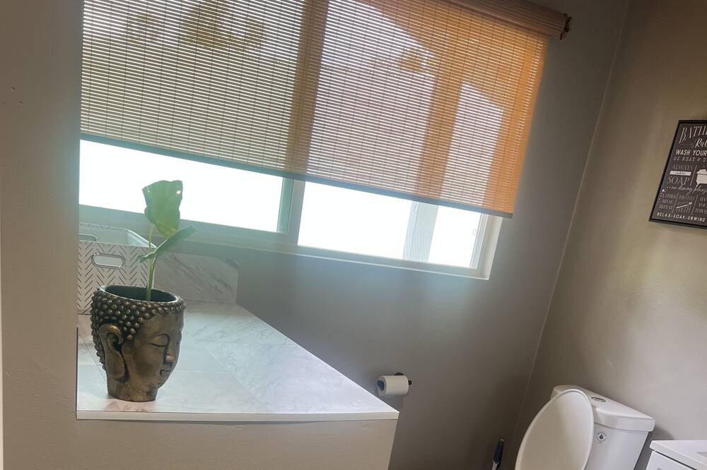 Photo of Bathroom in Eden Roc