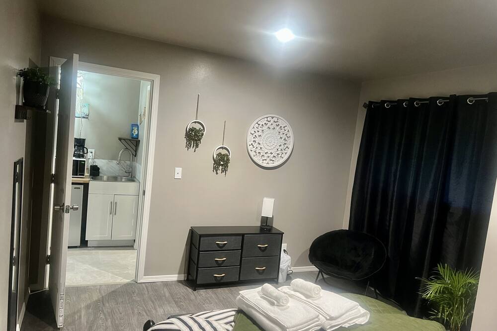 Photo of Bedroom in Eden Roc