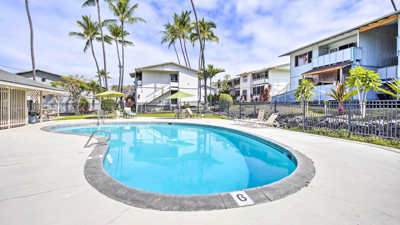 Photo of Others in Historic Kailua Village