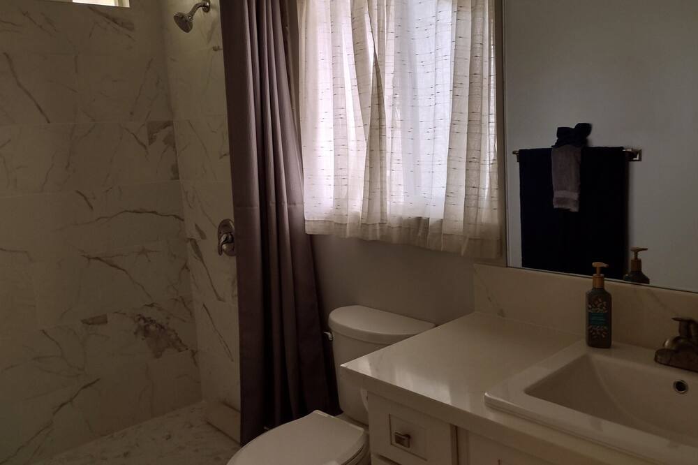 Photo of Bathroom in Ocean View
