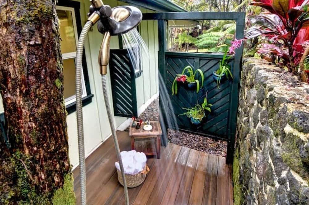 Photo of Bathroom in Royal Hawaiian Estates