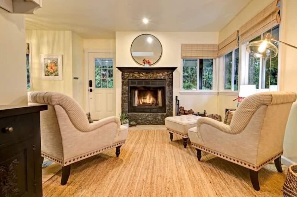 Photo of Others in Royal Hawaiian Estates