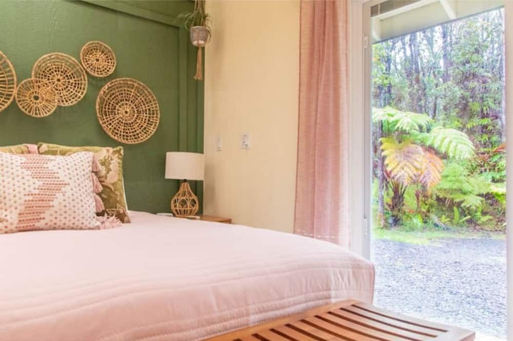 Photo of Bedroom in Royal Hawaiian Estates