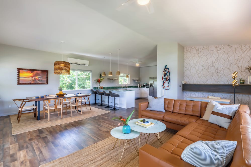 Photo of Livingroom in Pupukea
