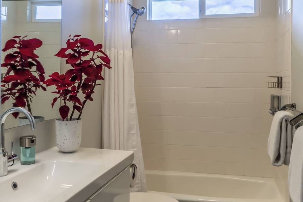 Photo of Bathroom in Pupukea