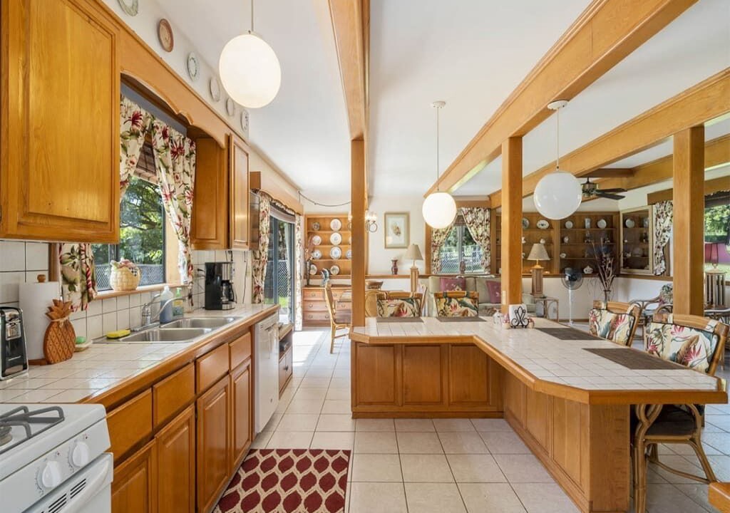 Photo of Kitchen in Naalehu