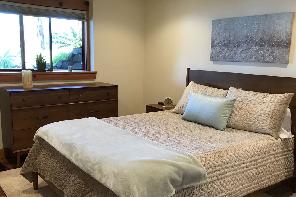 Photo of Bedroom in Woodinville