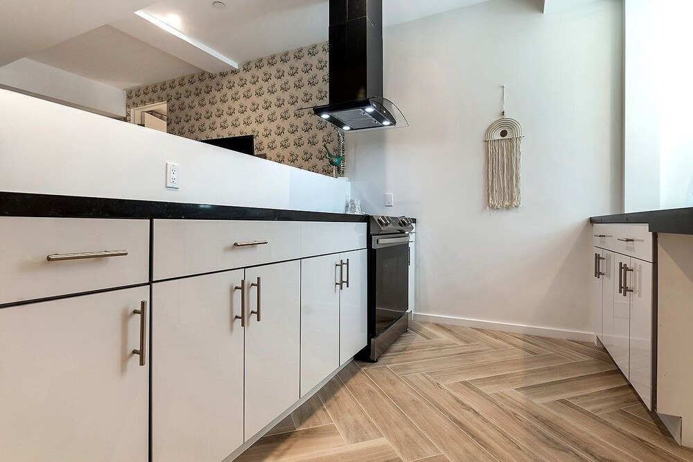 Photo of Kitchen in Pico - Robertson