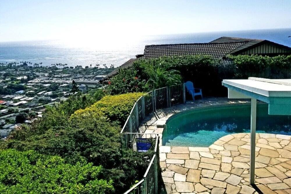 Photo of Outdoor in Waialae Iki Ridge