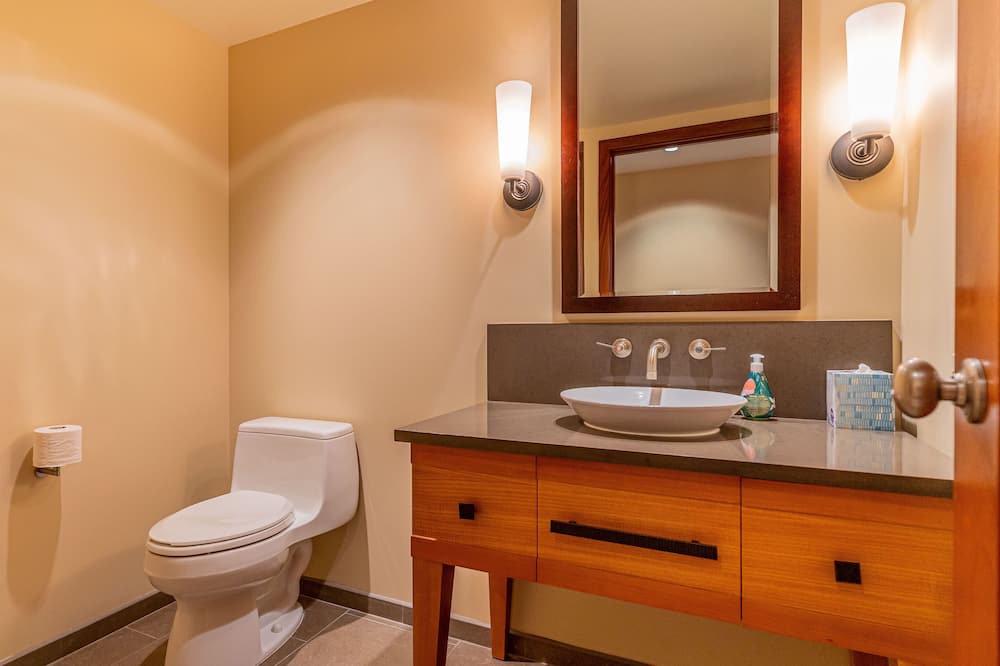 Photo of Bathroom in Kapolei