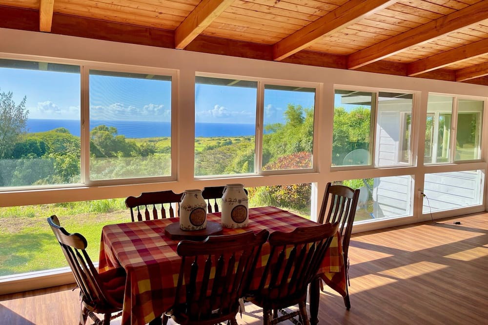 Photo of Kitchen in Naalehu