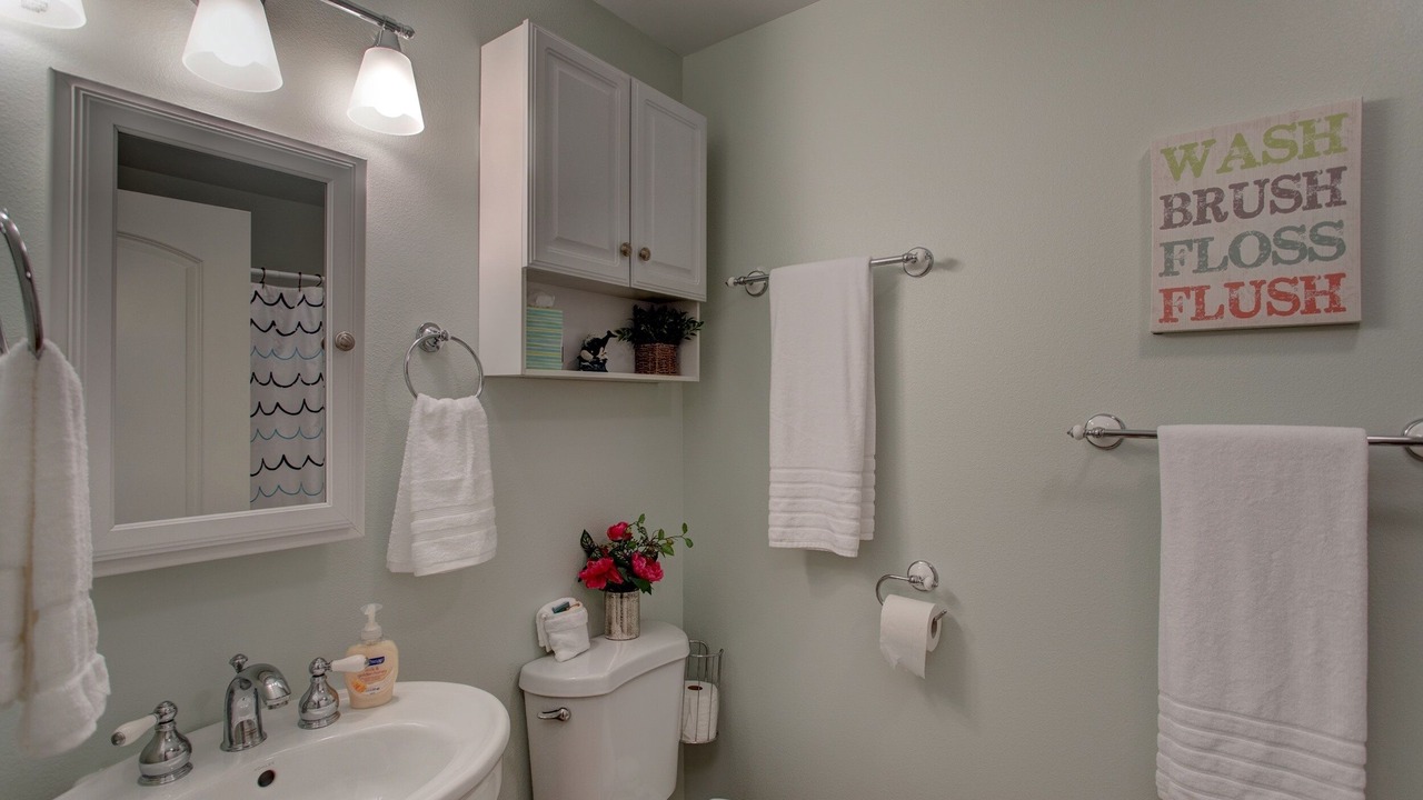 Photo of Bathroom in Royal Hawaiian Estates